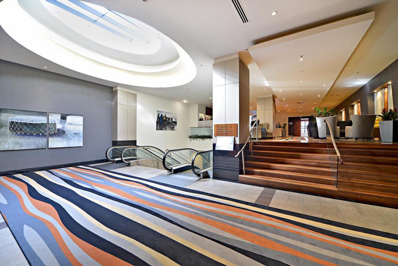 Lovely City Apartment! Views, Pool And Gym Auckland Luaran gambar